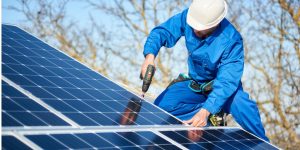 Installation Maintenance Panneaux Solaires Photovoltaïques à Saint-Cyr-du-Ronceray